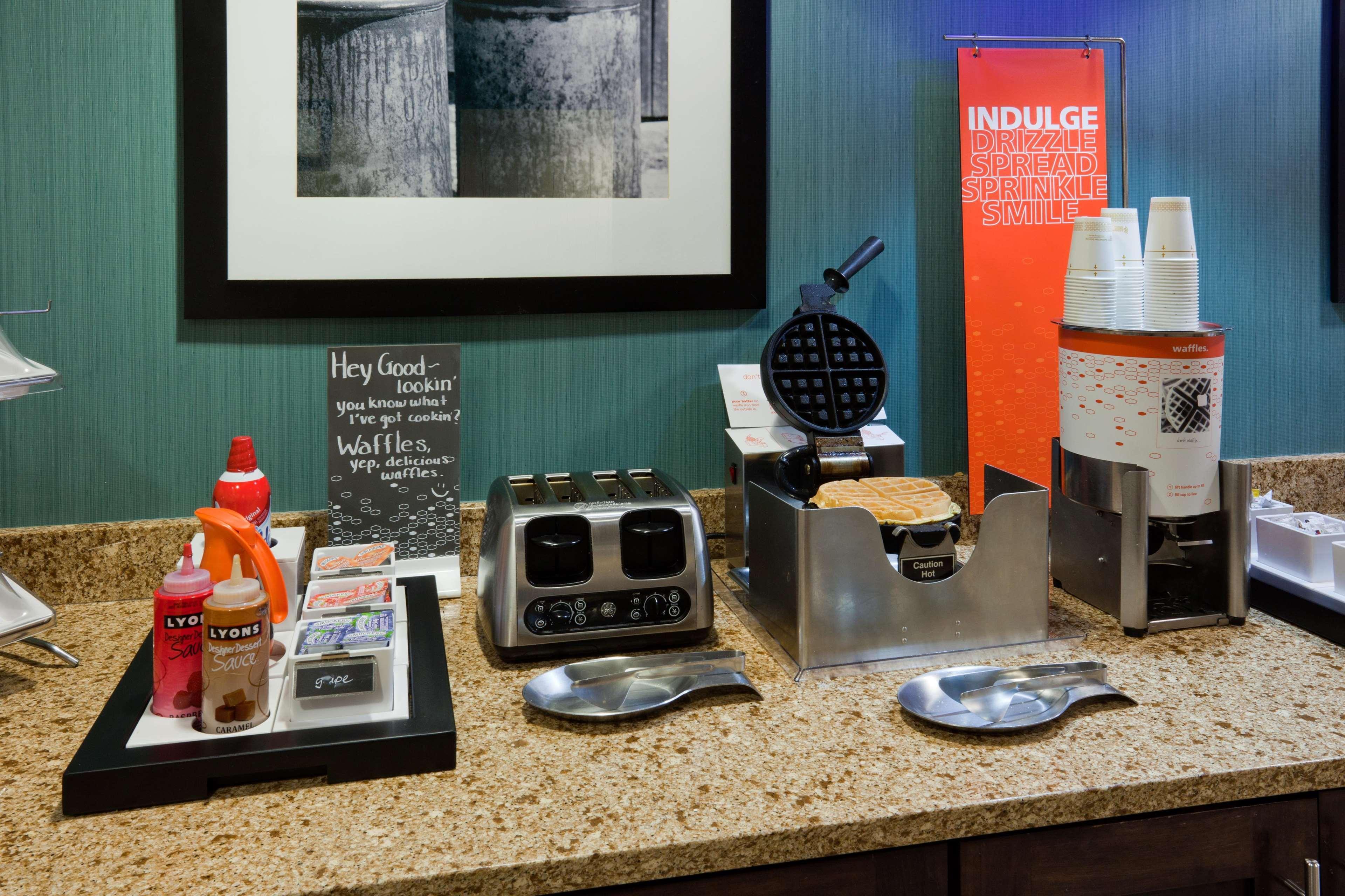 Hampton Inn North Sioux City Екстериор снимка